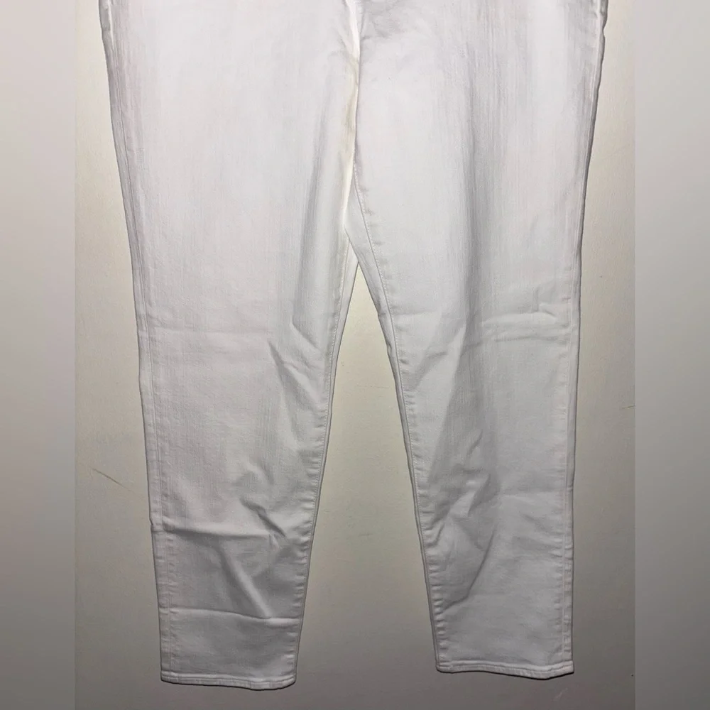 NWT J.Crew White Denim Slim Fit Jeans Size 27 Casual Closet Staple Preppy